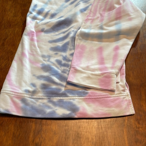 Sweatshirt - Picture 4 of 4